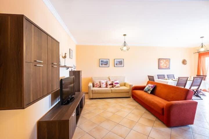Apartment Alfarmar - Pool, Beach Only A Few Minutes Away Albufeira Exteriér fotografie